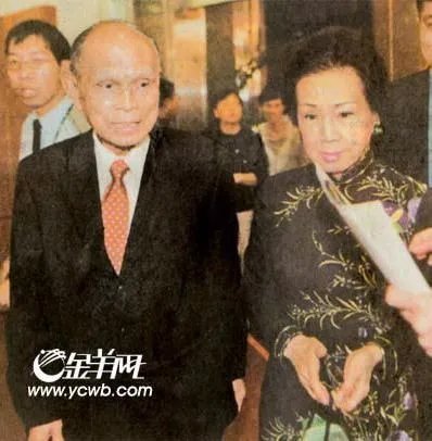 霍英东几个老婆的照片