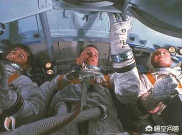 目前外太空中有人类的尸体吗？