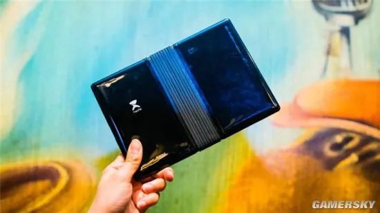 国产柔派FlexPai高清图赏:全球首款可折叠屏幕手机
