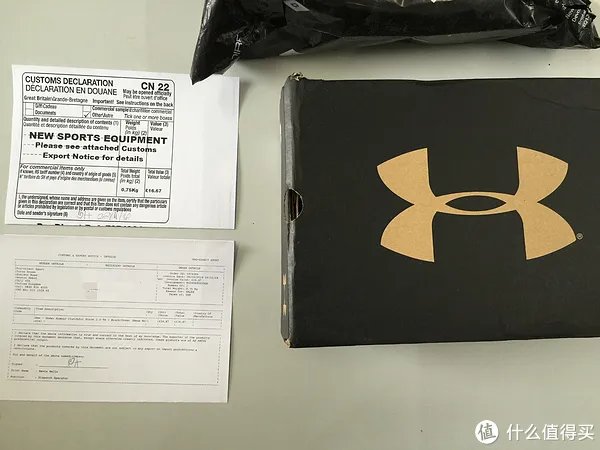 微胖子的运动梦想 篇六:第一双安德玛足球鞋:Under Armour 安德玛 UA Clutchfit Force 2.0 TR 分享
