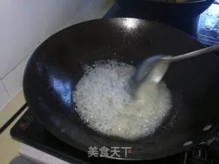 蒙餐必点的拔丝奶豆腐