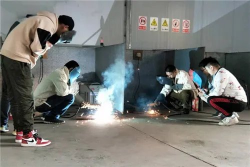 生铁焊条怎么焊