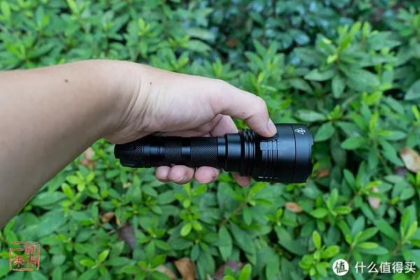 NITECORE 奈特科尔 NEW P30 新世代21700强光远射手电