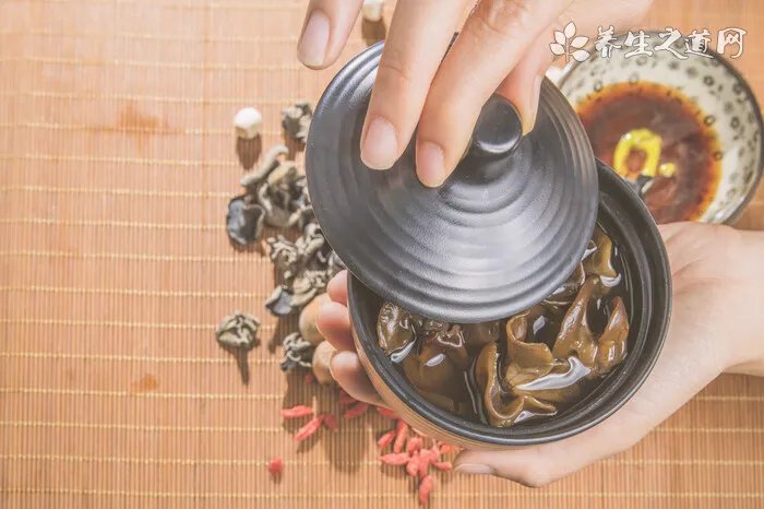 红茶粉的功效与作用是什么 红茶粉对身体有什么保健功效