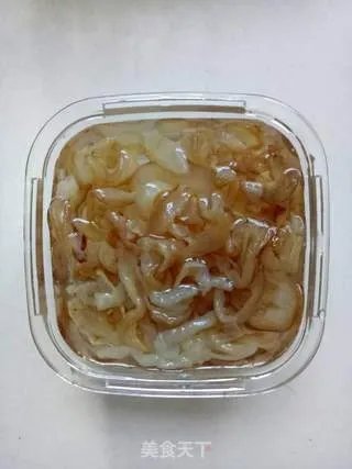 凉拌海蜇丝