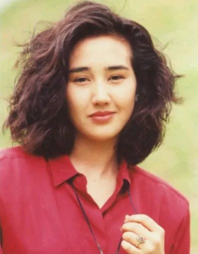 柏安妮不带乳罩照片曝光 其个人近况大揭秘