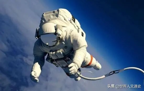 目前外太空中有人类的尸体吗？