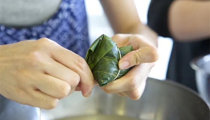 碱水粽子的做法和配料 碱水粽的制作方法