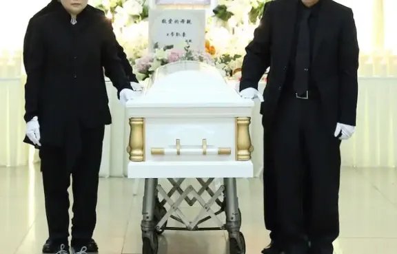 在香港扶灵意味着什么?