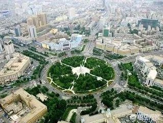 上联：南国灯城自贡美，如何对下联？