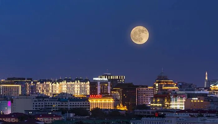 月亮旁边有一颗星星寓意
