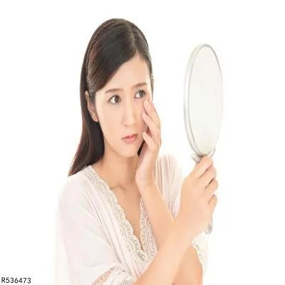 脸上长皱纹是怎么回事 脸上4种皱纹揭露健康秘密