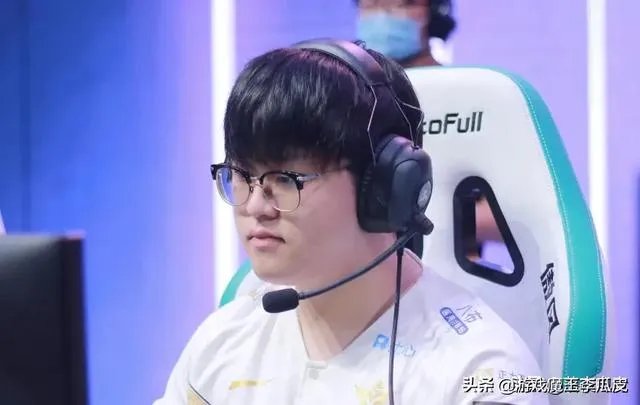 V5击败TES后,Samd遮住头发太像Uzi,采访坦言可以赢JKL,怎么评价?