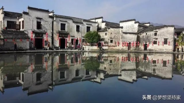 黄山三日游旅游攻略。尽量详细一些，谢谢？