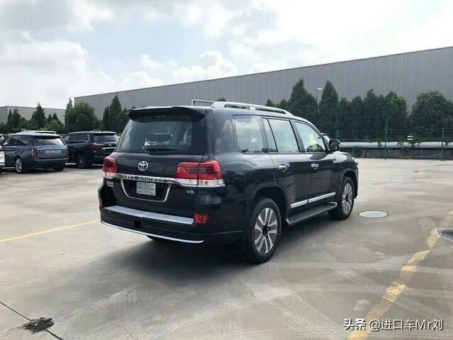 兰德酷路泽4600有多少款,价格多少?