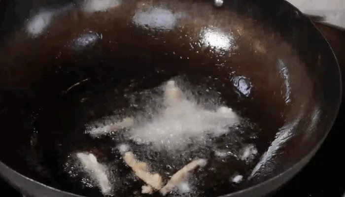 怎么炸蕨菜好吃 炸蕨菜的做法