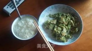 韭菜花炒鸡蛋