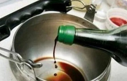 不锈钢水壶里的水垢怎么去除?