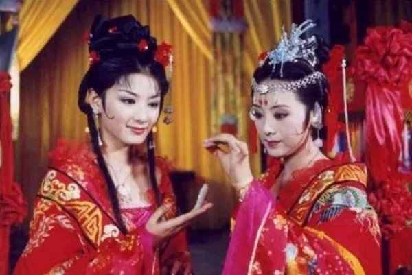 《上错花轿嫁对郎》的片头曲叫什么名字?