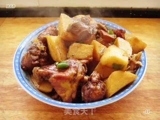 鸡肉炖土豆