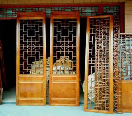 仿古实木门怎么样 仿古实木门图片赏析