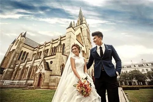 上海婚纱影楼如何挑选 上海有哪些不错的婚纱影楼