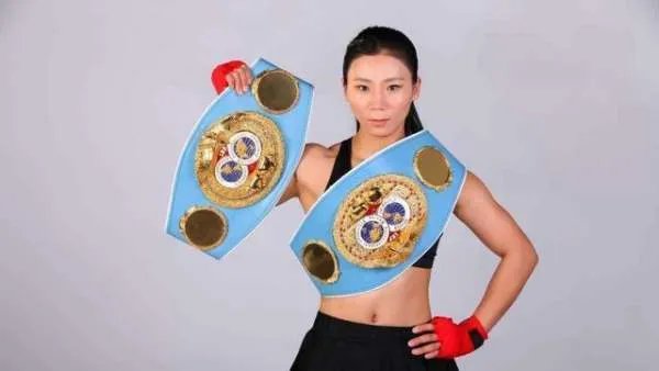 中国最强悍女拳王，连泰森都是她的粉丝，长相漂亮的她是谁呢？