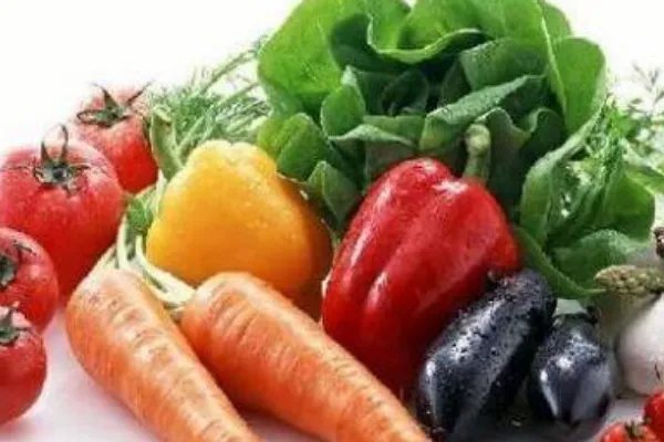 沃尔玛超市面包上蟑螂活蹦乱跳,食品安全如何保障?