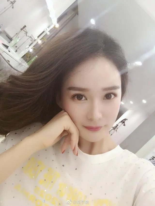 宁波小杨幂卓亨瑜为什么越来越红？
