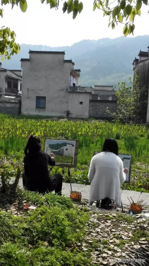 黄山三日游旅游攻略。尽量详细一些，谢谢？